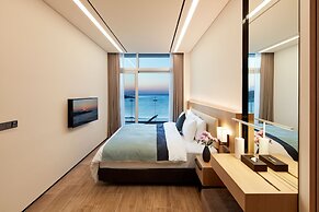 Renebleu by Walkerhill