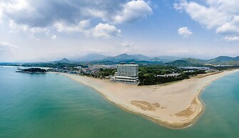 Renebleu by Walkerhill