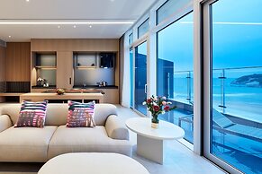 Renebleu by Walkerhill