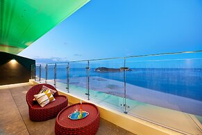 Renebleu by Walkerhill