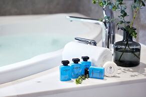 Renebleu by Walkerhill