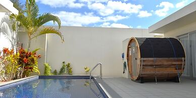 The Pool & Sauna Villa MOTOBU