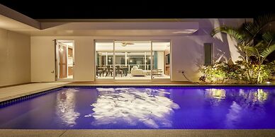 The Pool & Sauna Villa MOTOBU