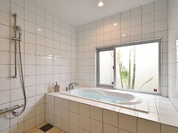 The Pool & Sauna Villa MOTOBU