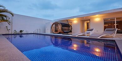 The Pool & Sauna Villa MOTOBU