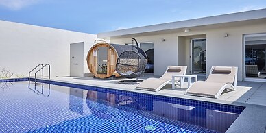 The Pool & Sauna Villa MOTOBU