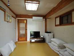 Gallery Jin Hanok Guesthouse
