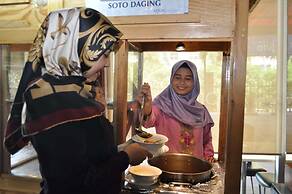 Royal Palm Hotel & Conference Center Cengkareng