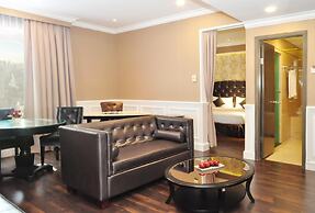 Royal Palm Hotel & Conference Center Cengkareng