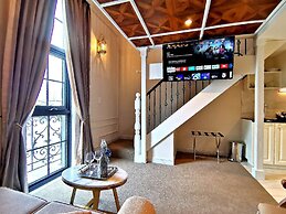 The Salisbury Luxury Class