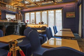 The Salisbury Luxury Class