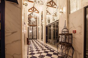 The Salisbury Luxury Class