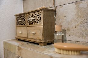 Ika Boutique Luxury Apartments