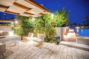 Ika Boutique Luxury Apartments