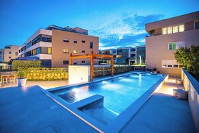 Ika Boutique Luxury Apartments