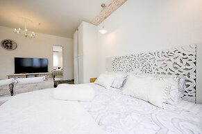 Ika Boutique Luxury Apartments