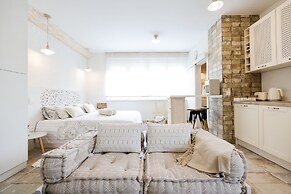 Ika Boutique Luxury Apartments