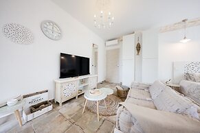 Ika Boutique Luxury Apartments