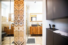 Ika Boutique Luxury Apartments