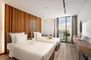Haian Riverfront Hotel Da Nang