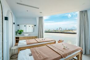Haian Riverfront Hotel Da Nang