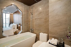 Haian Riverfront Hotel Da Nang