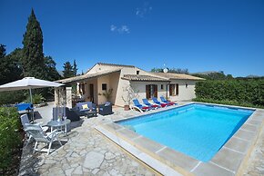 Family Villa Teo With Private Pool