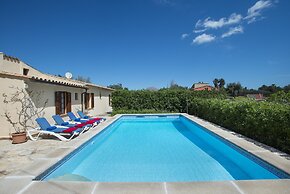 Family Villa Teo With Private Pool