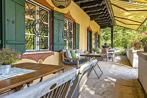 Villa Zollhaus Bed & Breakfast