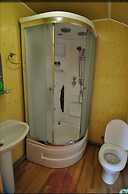 Mama Hotel - Always loves and waits