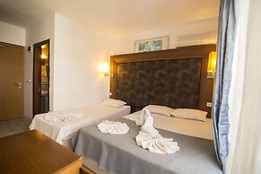 Famous Hotel Marmaris