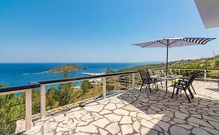 Beachfront Villa Komis - Panoramic Infinity Blue