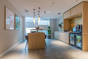 Crowne Plaza Utrecht - Central Station by IHG