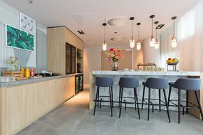 Crowne Plaza Utrecht - Central Station by IHG