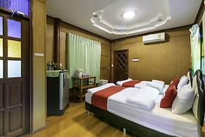 OYO 1062 Baanrai Kongjaroen