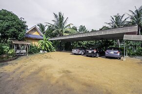 OYO 1062 Baanrai Kongjaroen