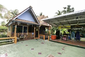 OYO 1062 Baanrai Kongjaroen