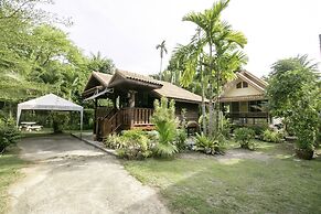 OYO 1062 Baanrai Kongjaroen