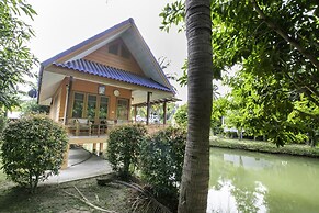 OYO 1062 Baanrai Kongjaroen