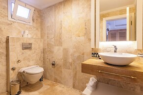 Kalkan Saray Suites - Adults Only
