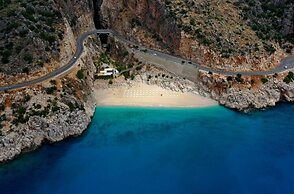 Kalkan Saray Suites - Adults Only