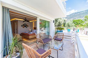 Kalkan Saray Suites - Adults Only