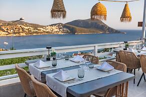 Kalkan Saray Suites - Adults Only