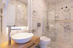 Kalkan Saray Suites - Adults Only