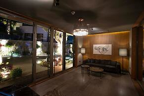 Root Redrock Yalıkavak - Bodrum