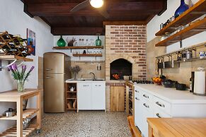 Robinson House Nicolina