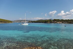 Robinson House Nicolina