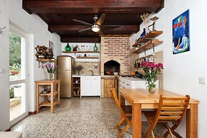 Robinson House Nicolina