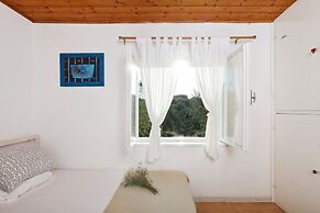 Robinson House Nicolina