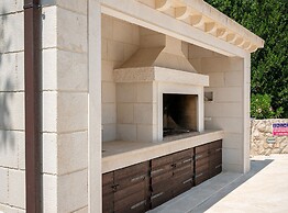 Villa Doline